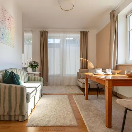 דירה Am Kurpark באד אישל